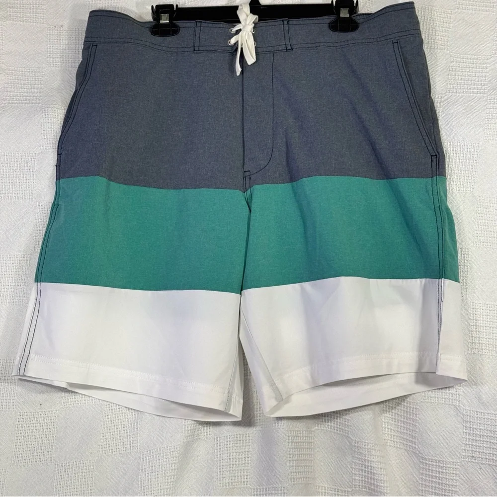 H&M Men's Blue, Green, and White Swim Shorts size XL EUC